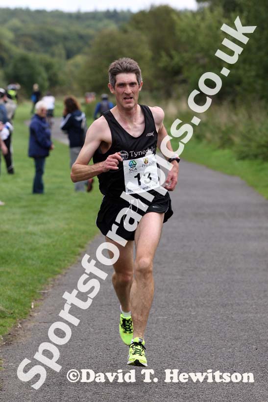 Andrew Green (Tynedale) finishing the Prudhoe Miners Race.